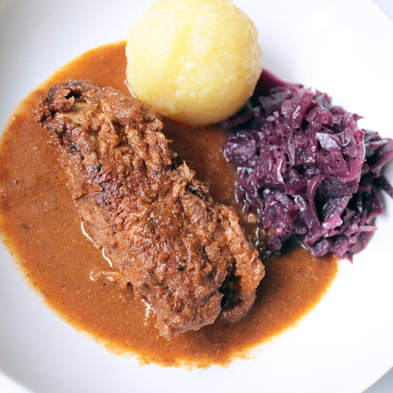 Vegane Rouladen in Bratensauce | Cheap And Cheerful Cooking