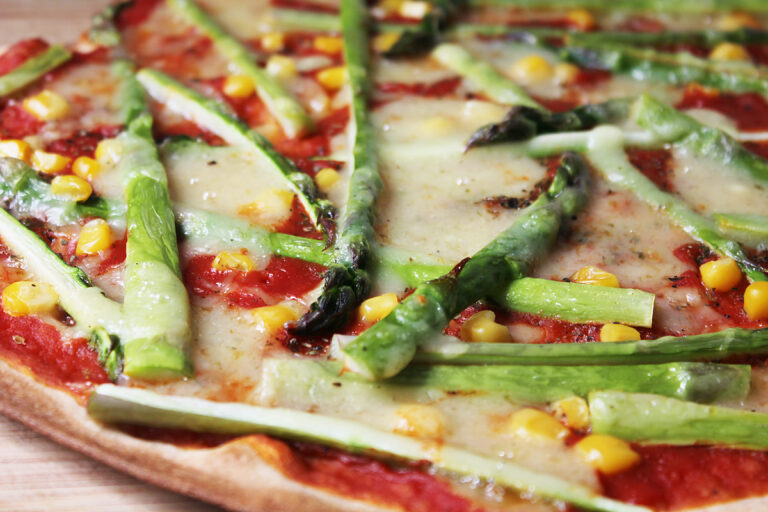 Green Asparagus Pizza