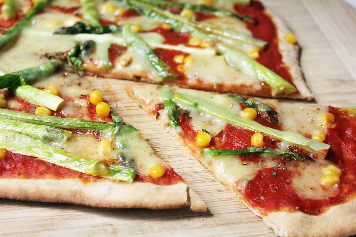 Green Asparagus Pizza