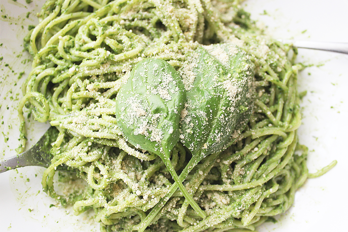 Spinach Basil Pesto Spaghetti