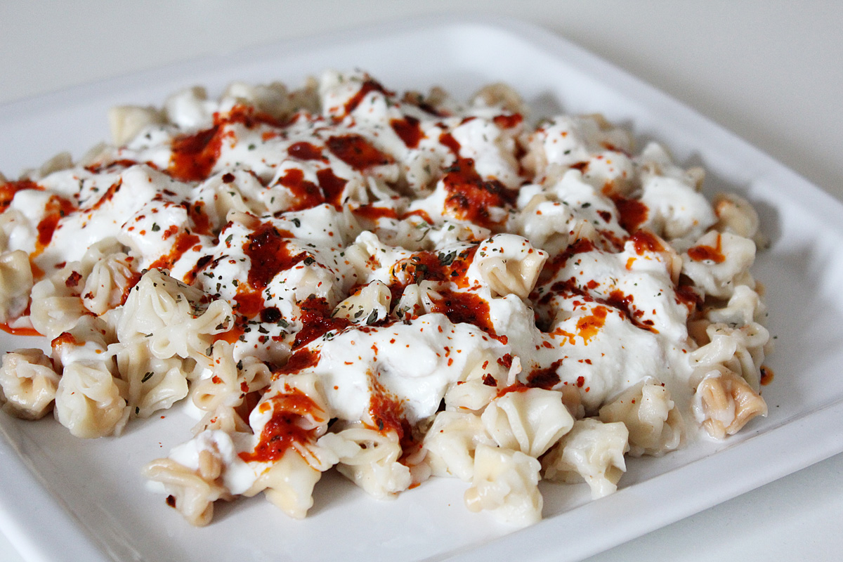 Vegan Manti With Yogurt Sauce - Cheap And Cheerful Cooking