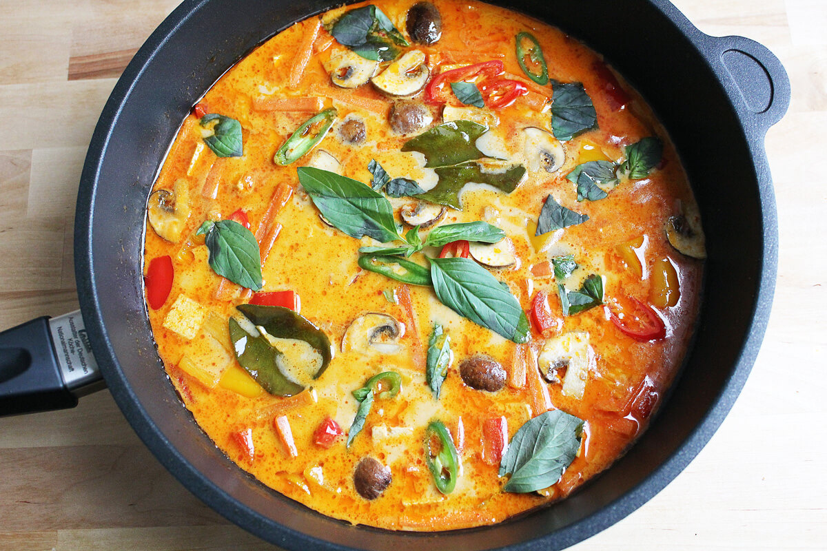 Red Thai Curry With Tofu (Vegan)