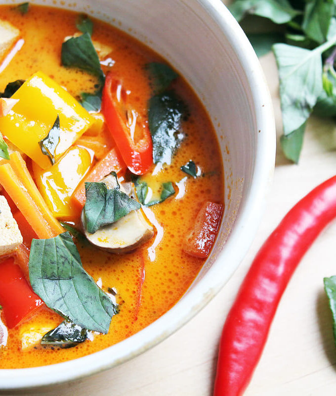 Rotes Thai Curry mit Tofu (Vegan)