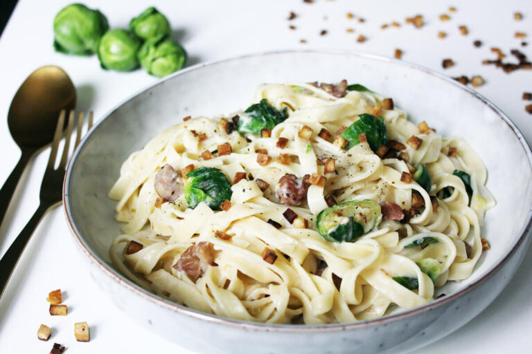 Brussel Sprouts Chestnut Pasta (Vegan)