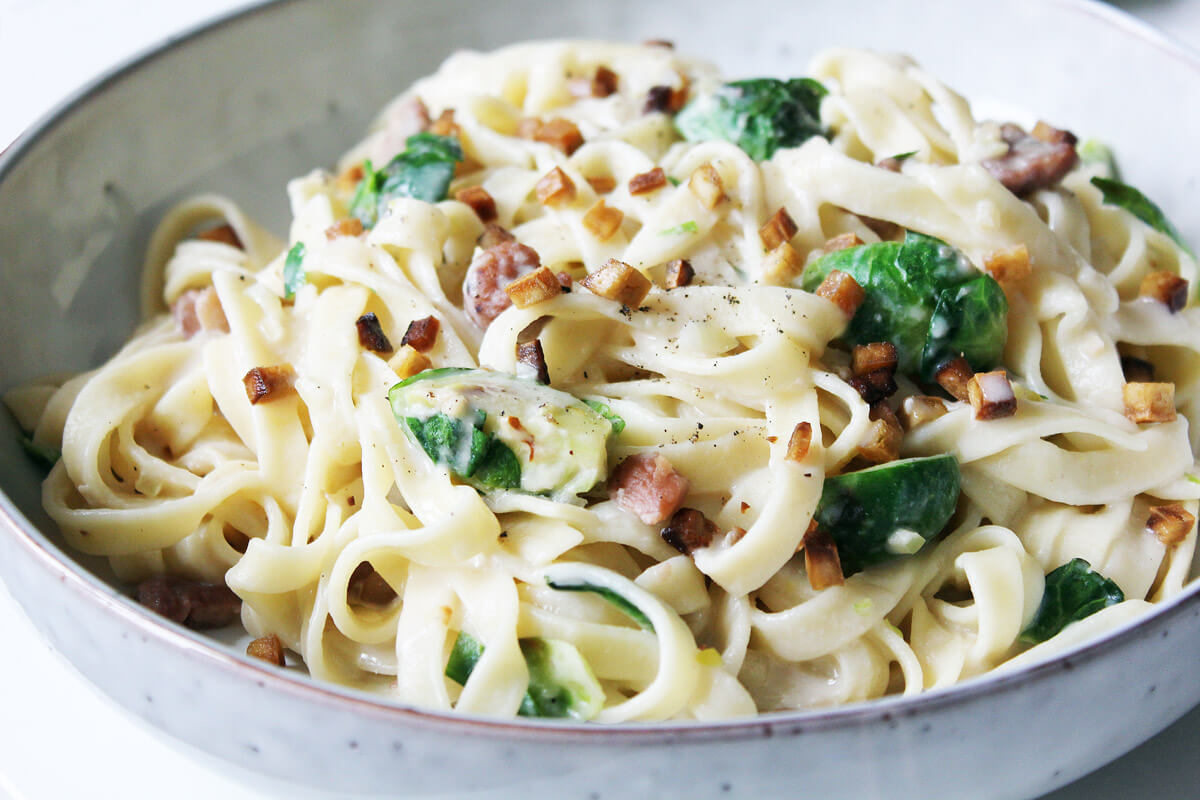 Brussel Sprouts Chestnut Pasta (Vegan)