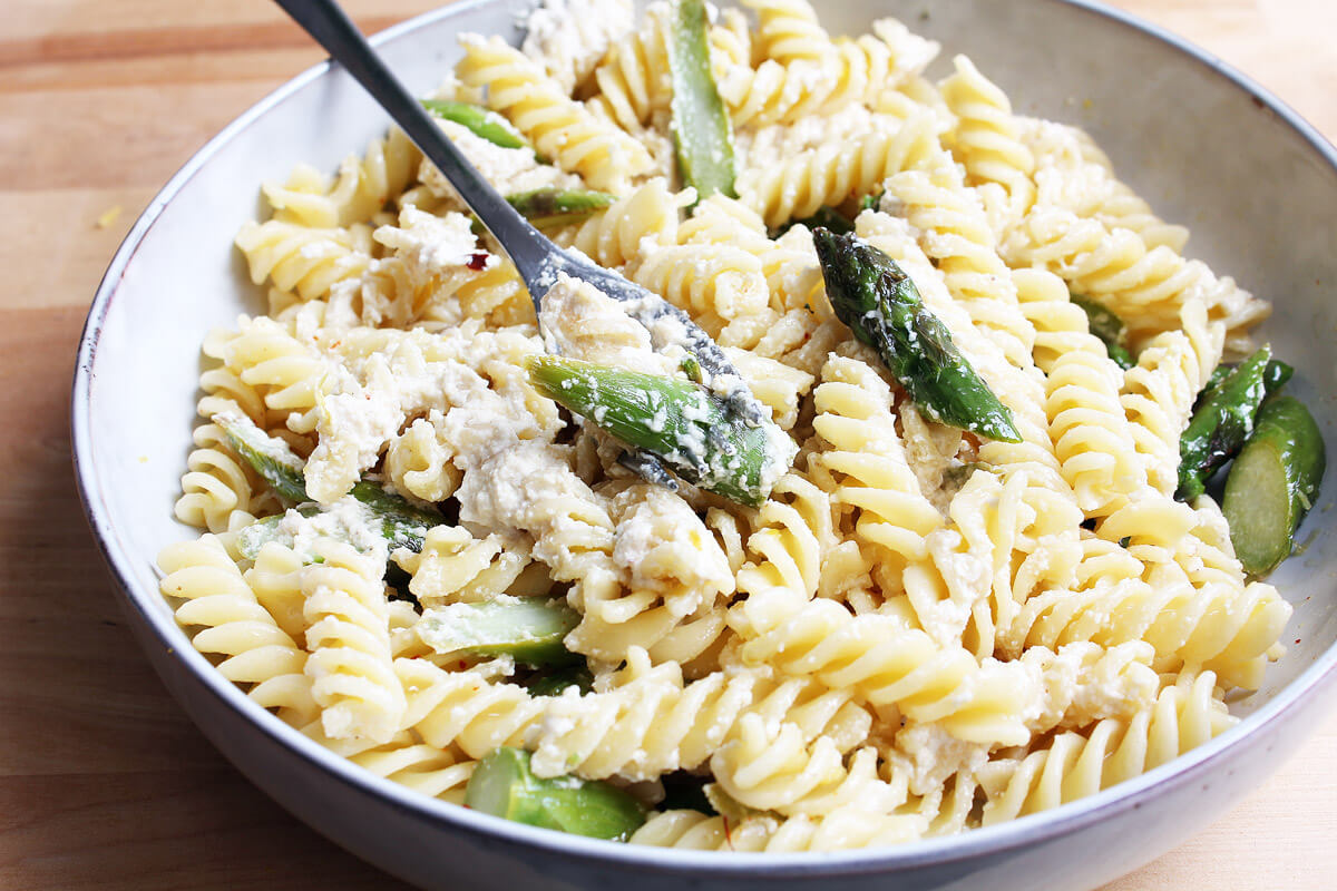 Vegan Asparagus Lemon Pasta with Ricotta