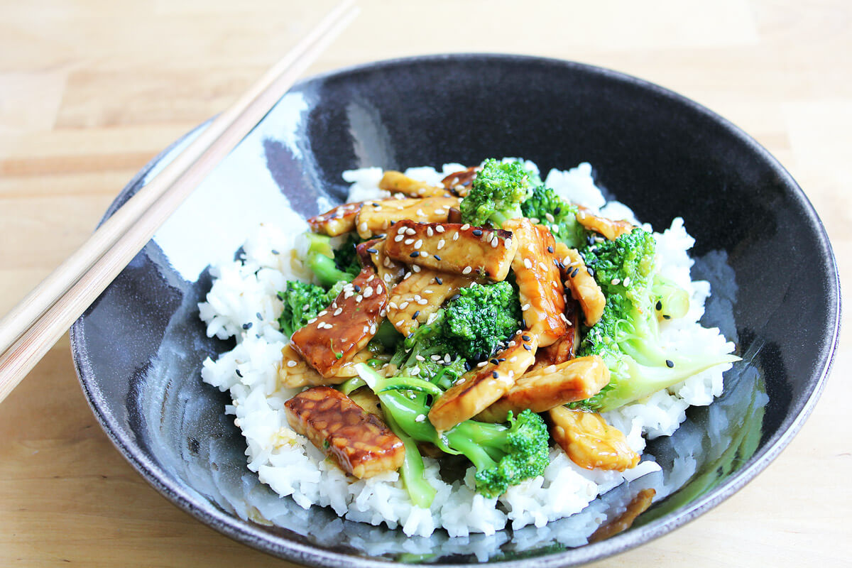 Vegan Tempeh and Broccoli with Rice