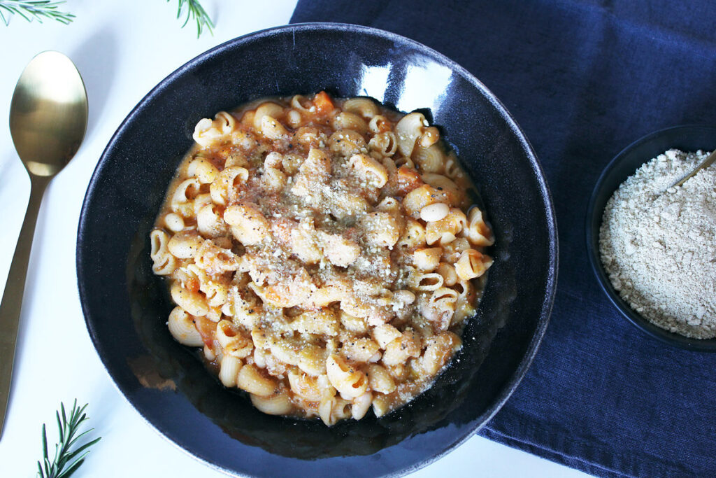 Pasta e Fagioli – Veganer Nudel-Bohnen-Eintopf - Cheap And Cheerful Cooking