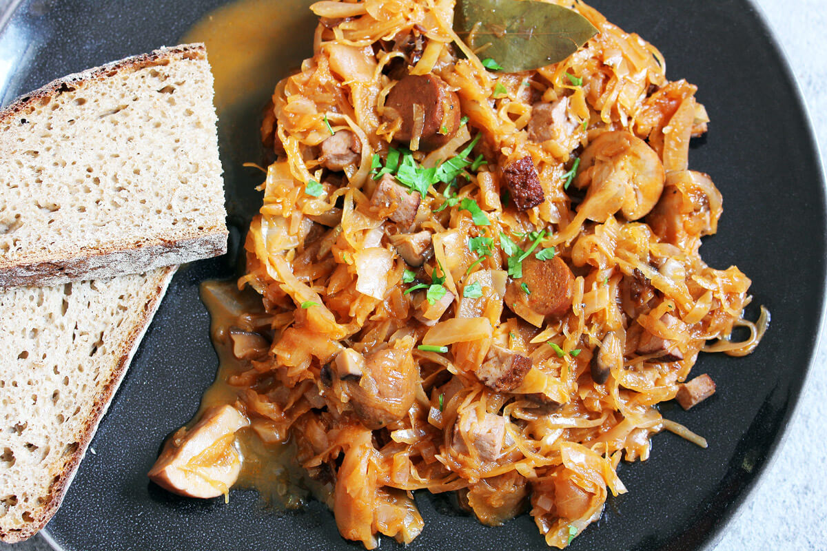 Vegan Bigos – Polish Kraut Stew