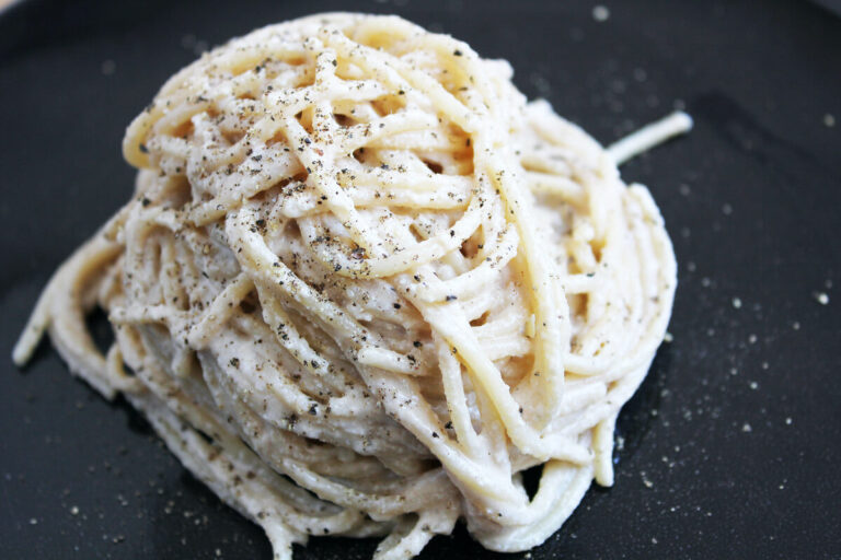 Vegan Spaghetti Cacio e Pepe