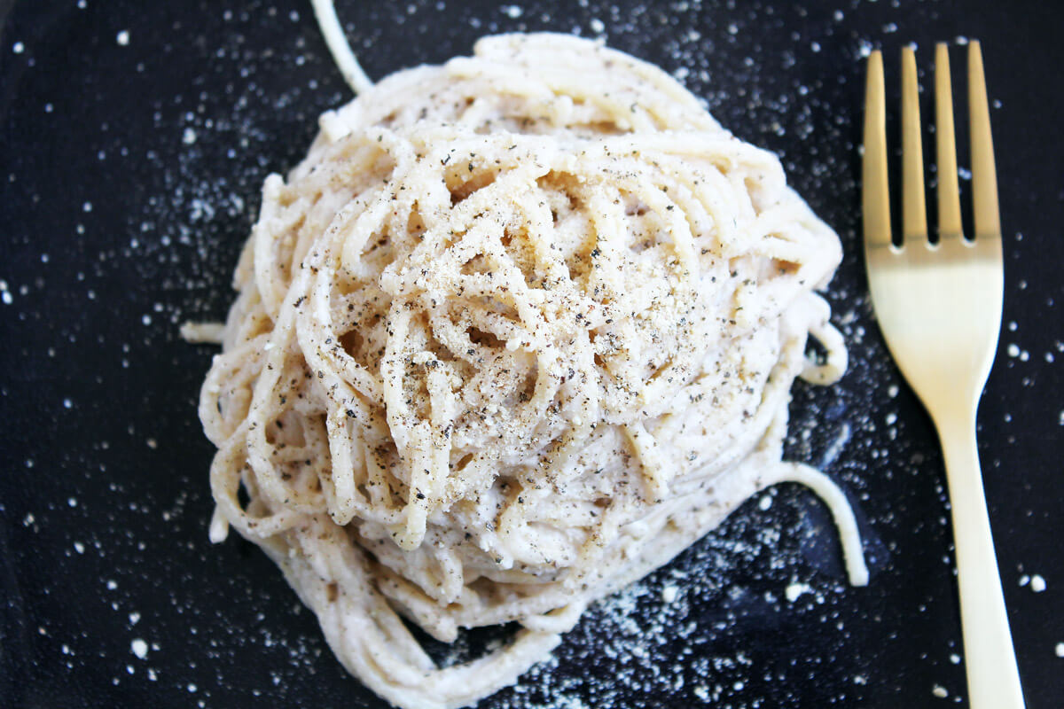 Vegan Spaghetti Cacio e Pepe