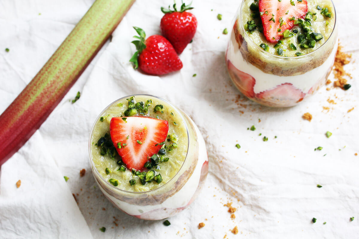 Vegan Strawberry Rhubarb Trifle