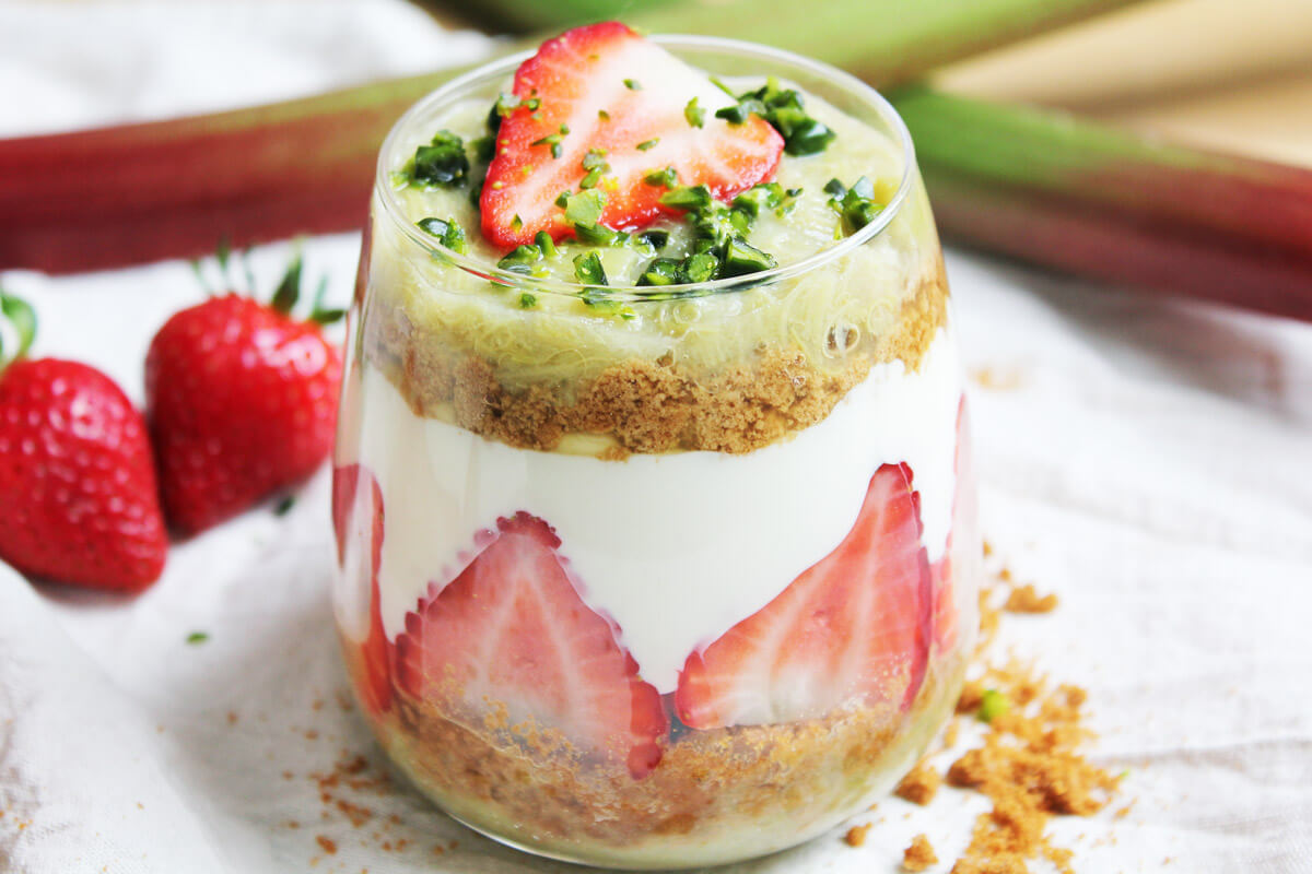 Vegan Strawberry Rhubarb Trifle