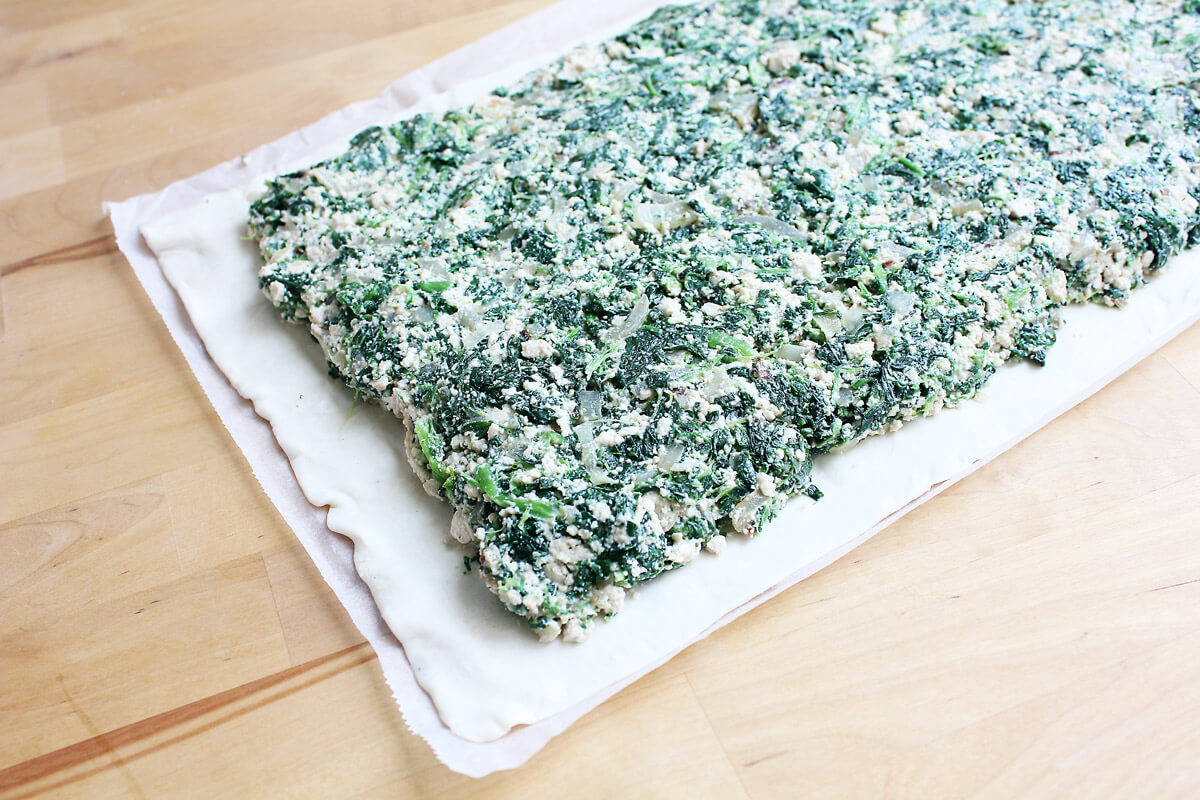 Vegan Greek Spinach Pie (Spanakopita)