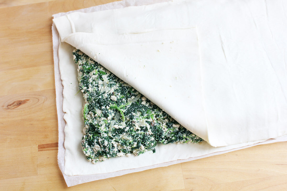 Vegan Greek Spinach Pie (Spanakopita)