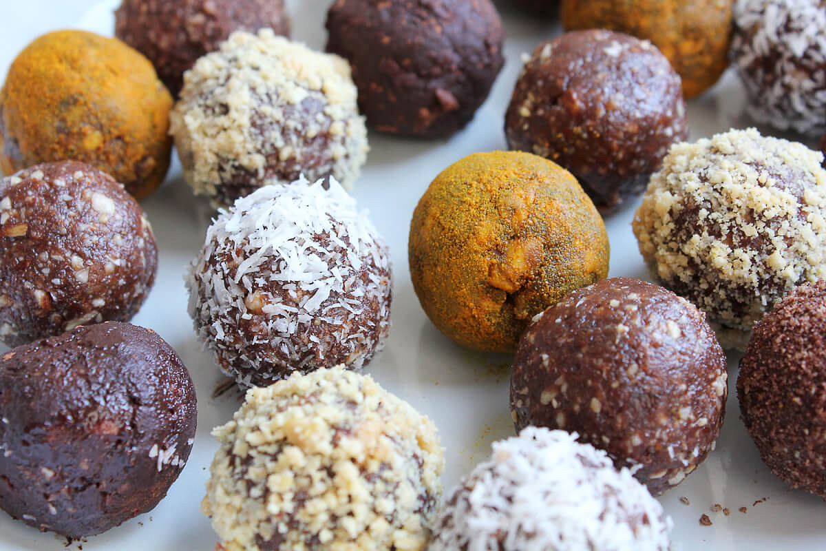 Energy Balls With Dates