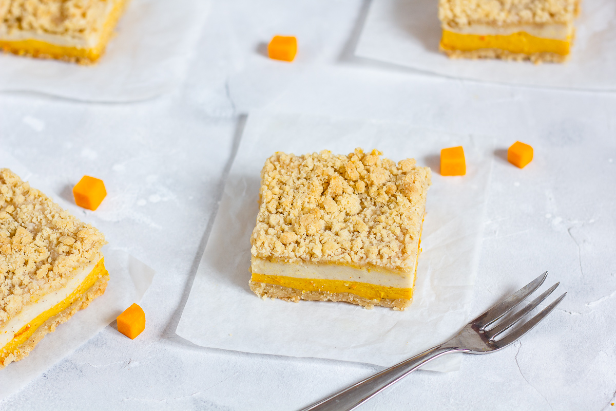 Vegan Pumpkin Cheesecake Bars