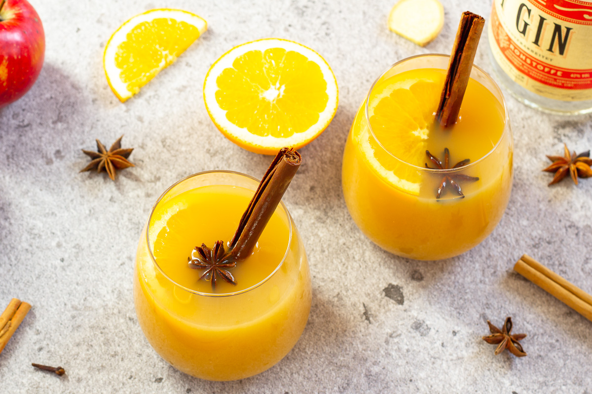 Mulled Gin with Orange and Apple