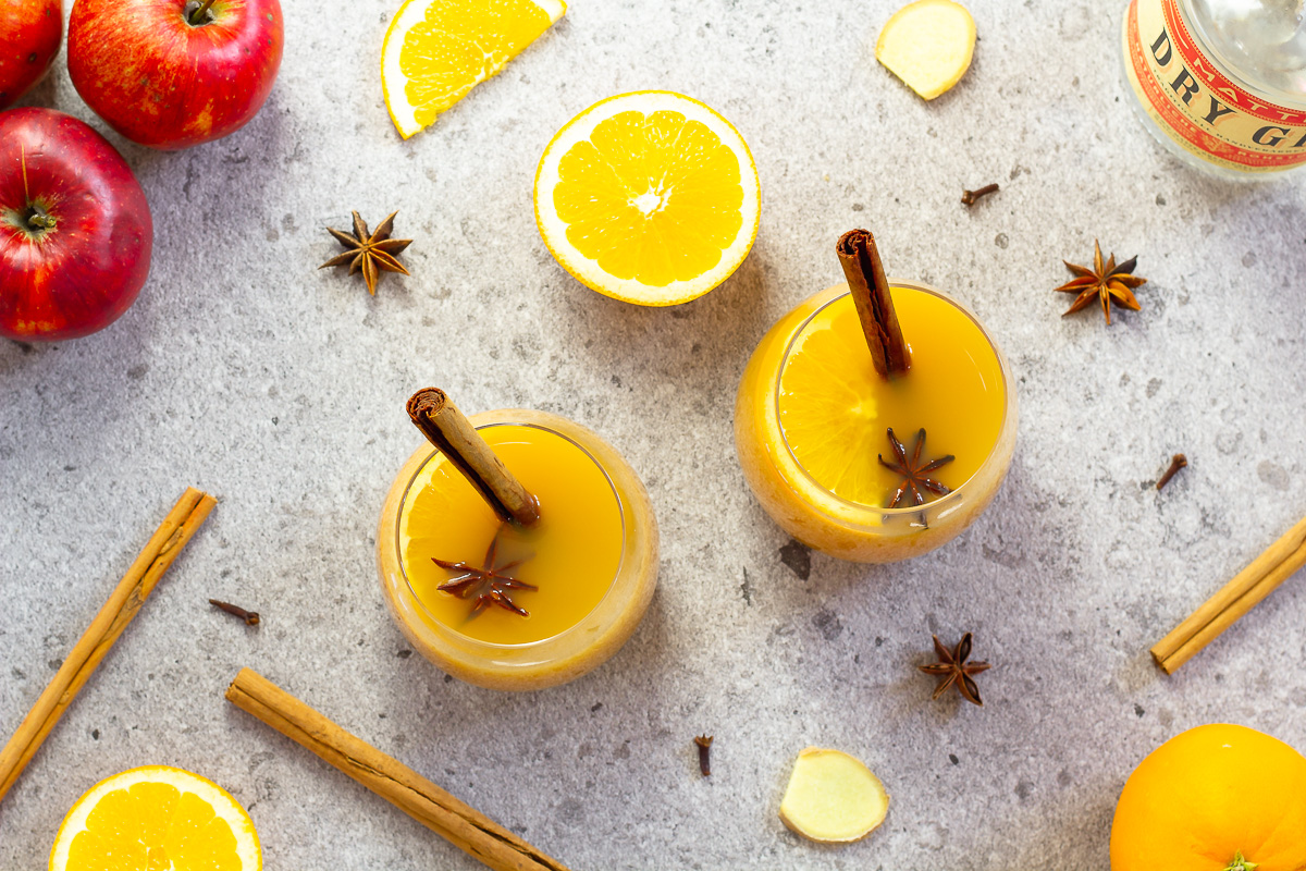 Mulled Gin with Orange and Apple