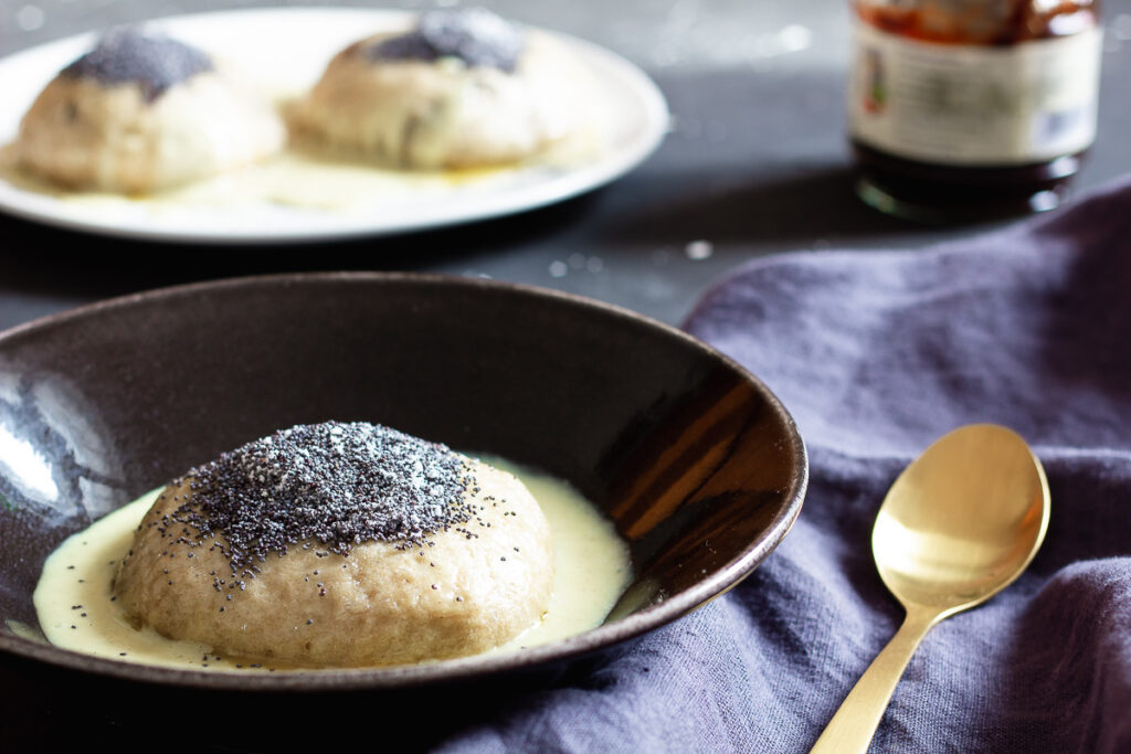 Vegan Germknödel - Austrian Yeast Dumplings - Cheap And Cheerful Cooking