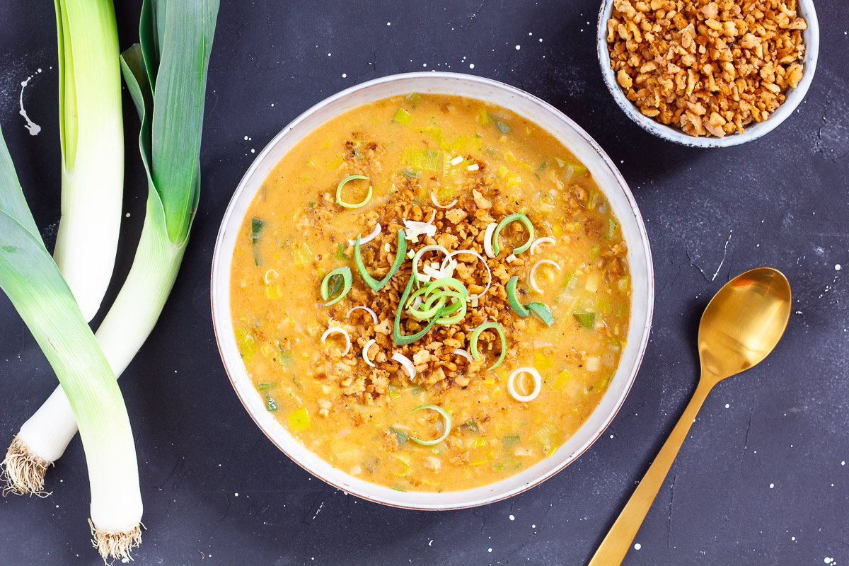 Vegan Leak & Cheese Soup with Mince