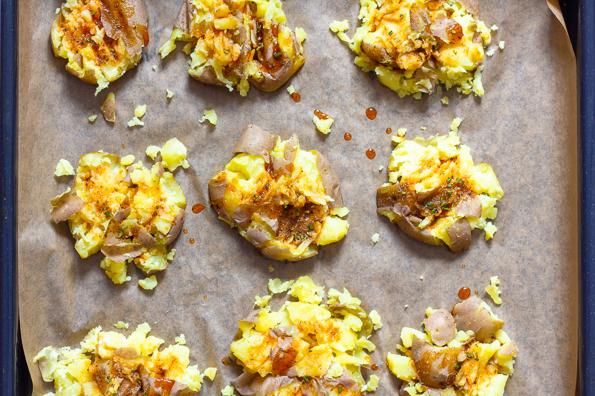 Vegan Smashed Potatoes with French Onion Dip