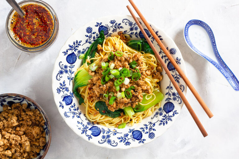 Vegane Dan Dan Mian - Scharfe Szechuan Nudeln