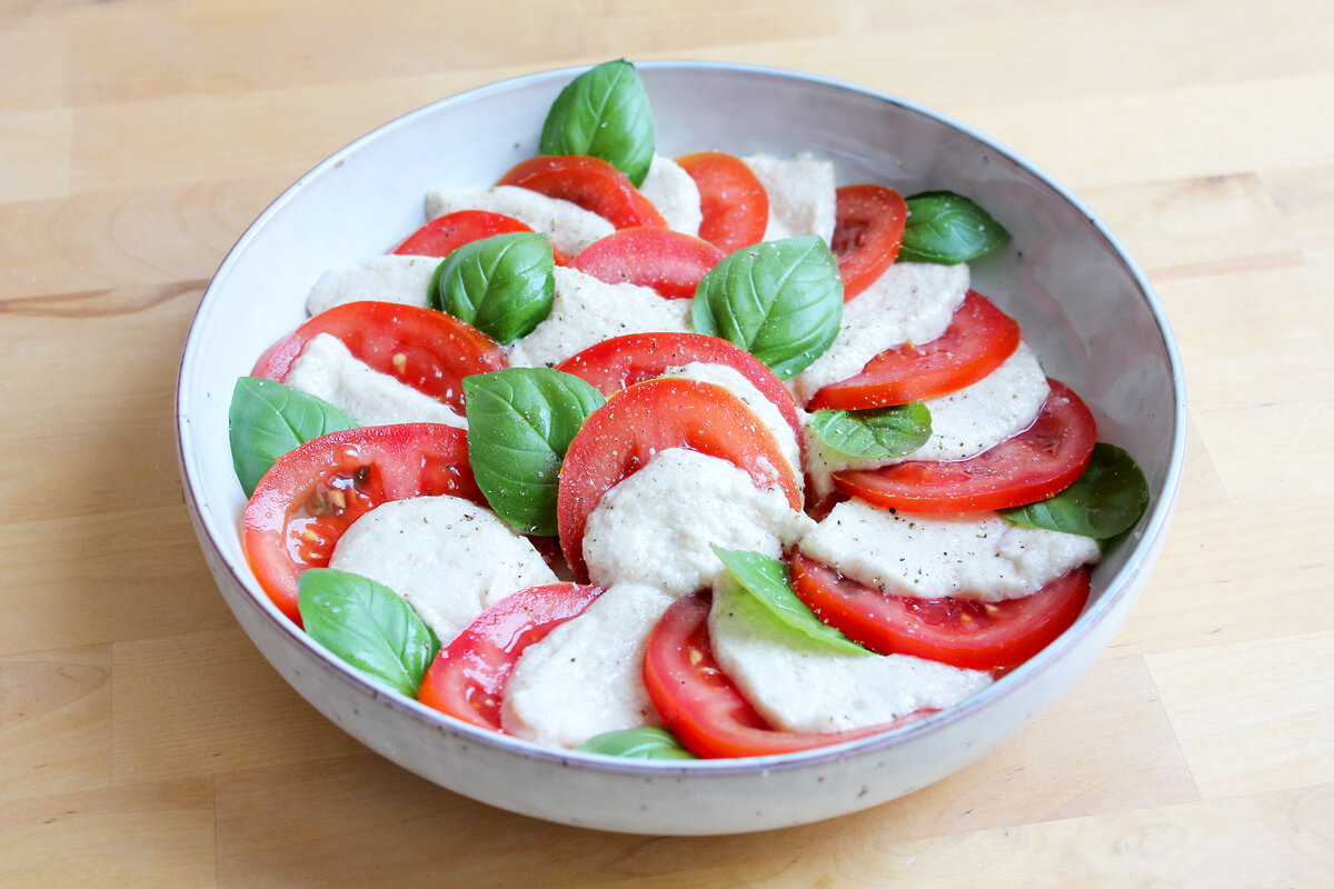 Vegan Caprese with Psyllium Husks Mozzarella