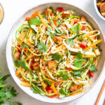 Zucchini Salat vietnamesischer Art mit Erdnusssauce