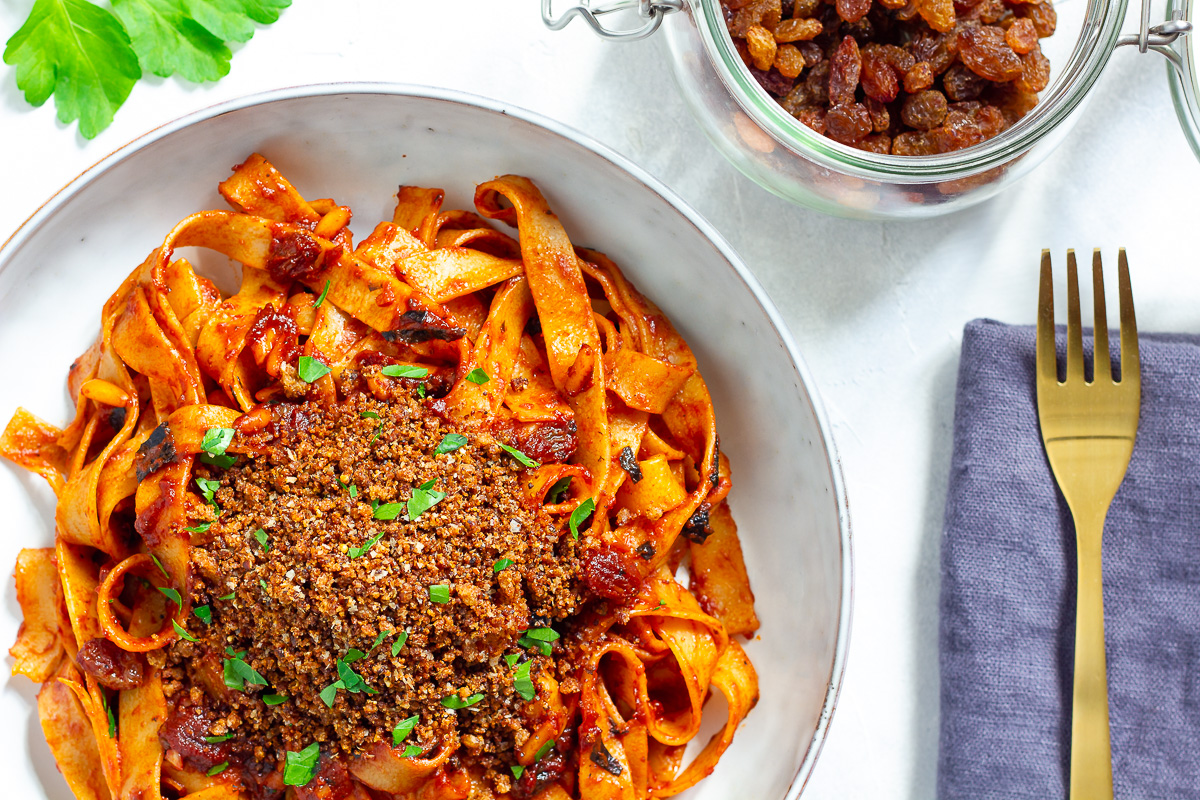 Vegan Pasta c'anciova - Sicilian Style Pasta