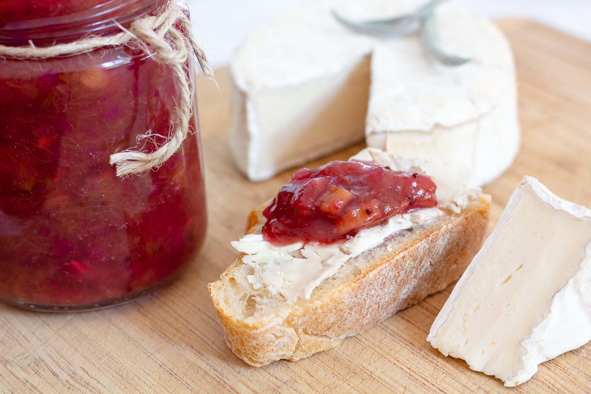 Spicy Rhubarb Chutney