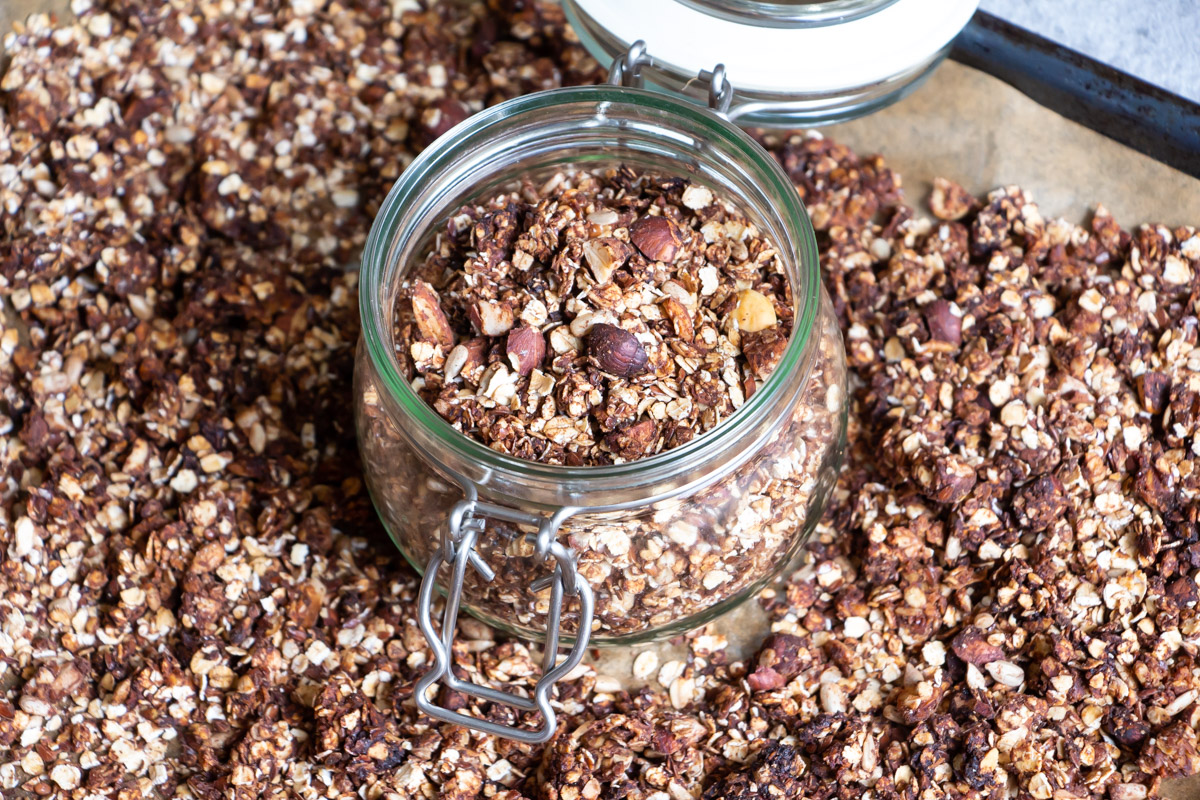 Vegan Granola with Dates & Nuts