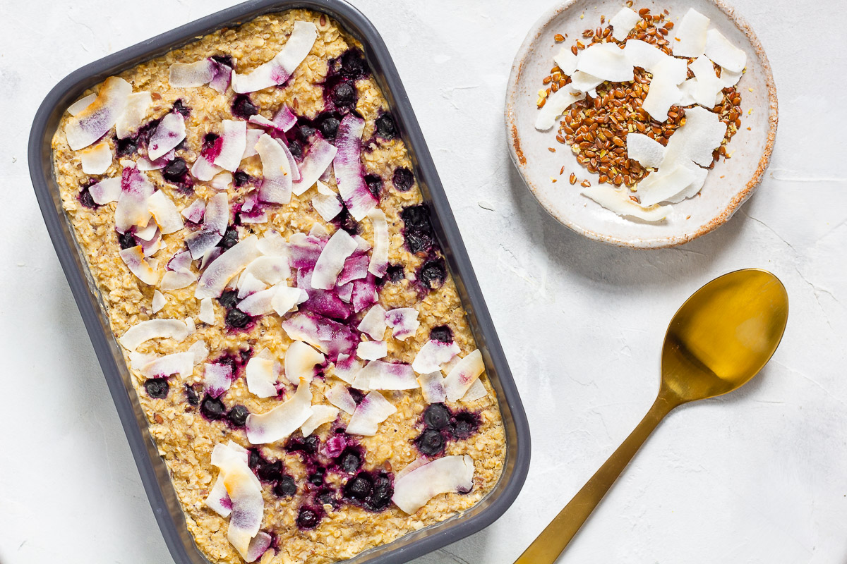 Vegan Blueberry Baked Oats