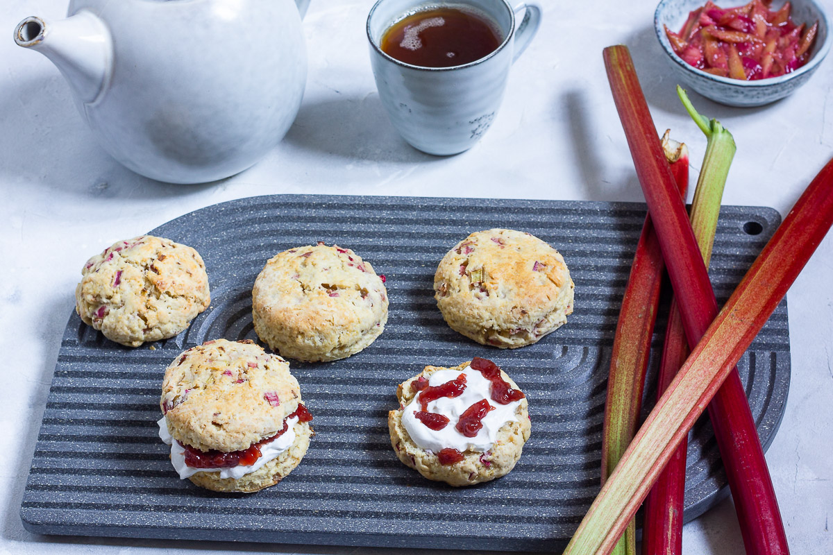 Vegan Rhubarb Scones